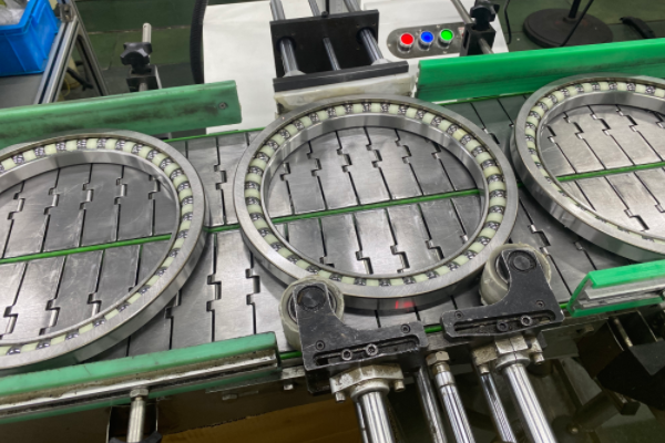 加工中心軸承壞了影響精度嗎？